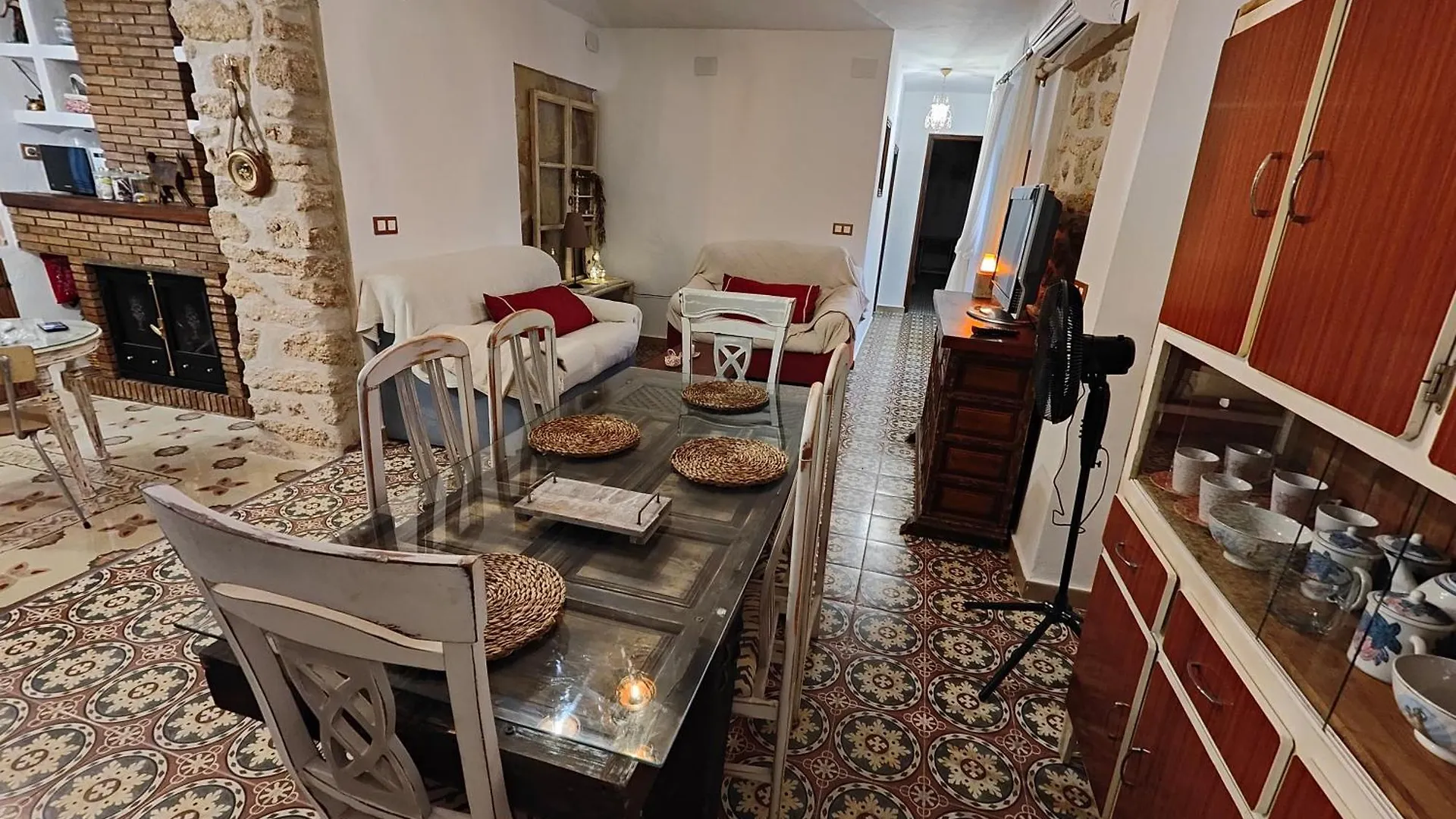 Apartamentos Casa Nino Montefrio